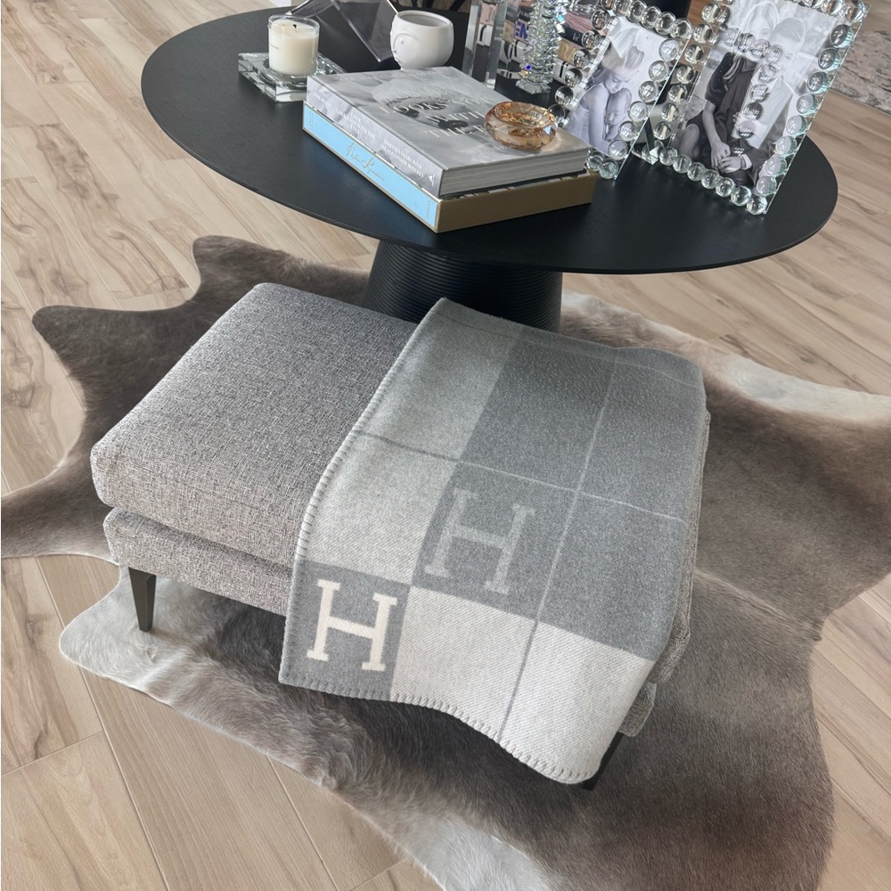 Hermes Avalon blanket